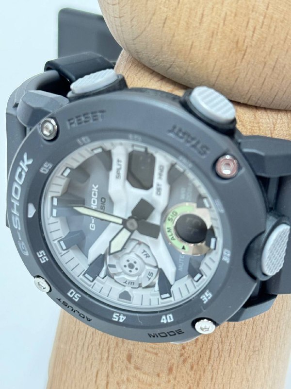 Часы Casio GA-2000HD-8ADR купить