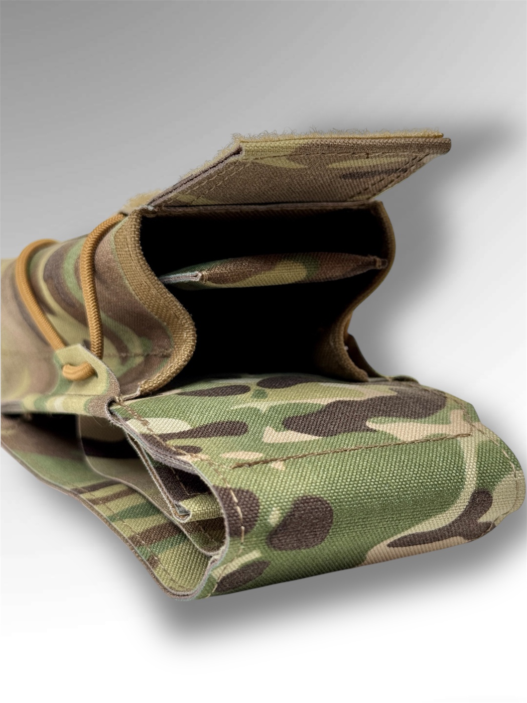 Подсумок закрытый на 2 магазина AK, Velos (Multicam) Phantom купить